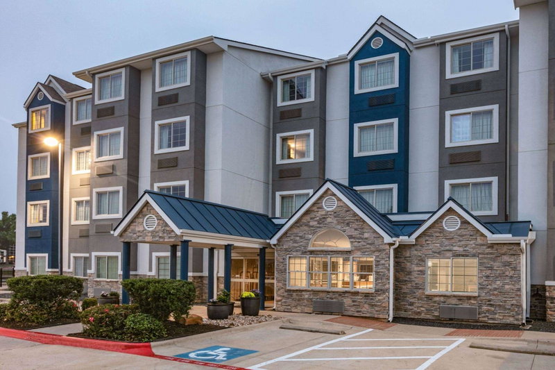 Microtel Inn & Suites by Wyndham Austin Airport, Austin, United States