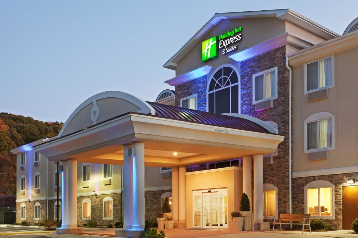 Hotel · Holiday Inn Express & Suites Meriden by IHG, Meriden