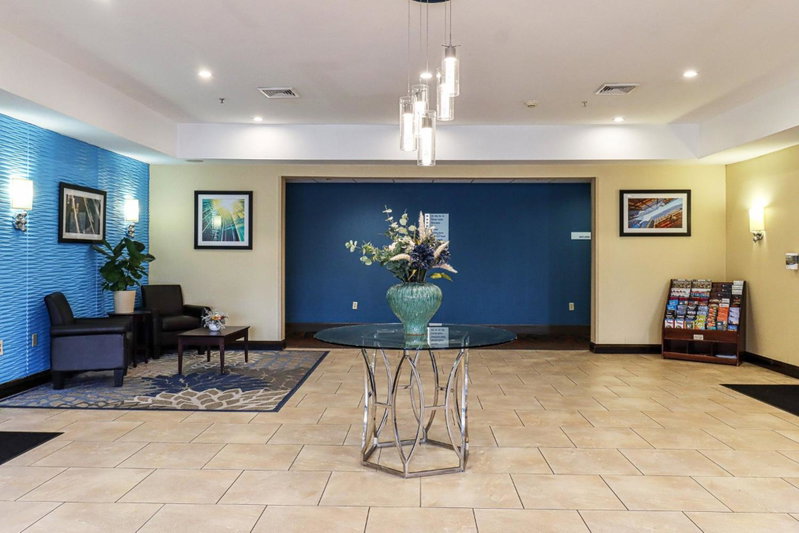 Holiday Inn Express & Suites Meriden by IHG, Meriden, Estados Unidos