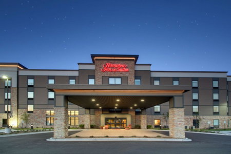 Hampton Inn & Suites Milwaukee West, West Allis, United States