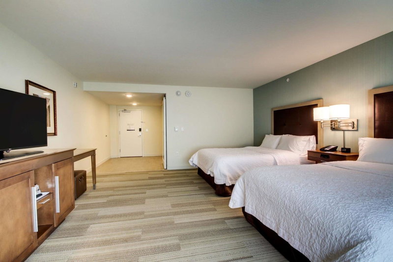 Hampton Inn & Suites Milwaukee West, West Allis, United States