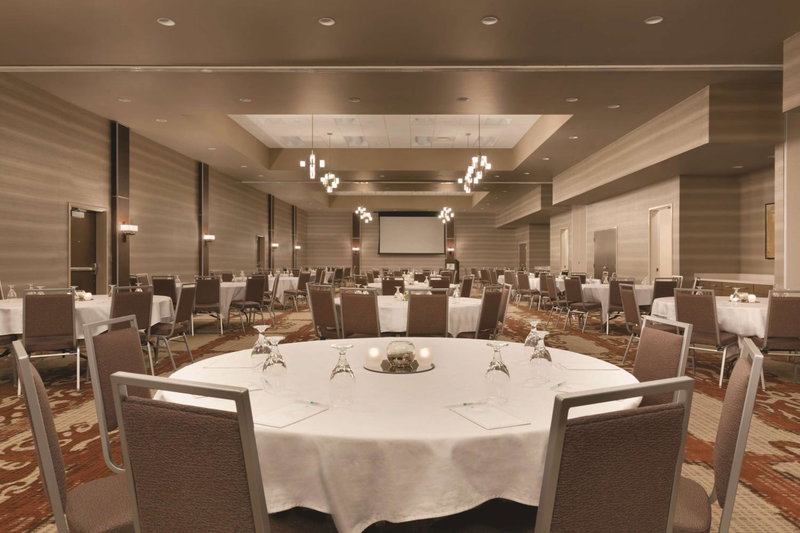 Embassy Suites by Hilton Akron Canton Airport, North Canton, United States
