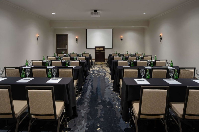 Embassy Suites by Hilton Fort Worth Downtown, Fort Worth, United States
