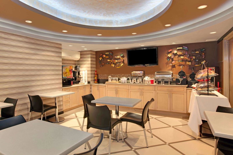 Ramada by Wyndham Bronx, Bronx, United States