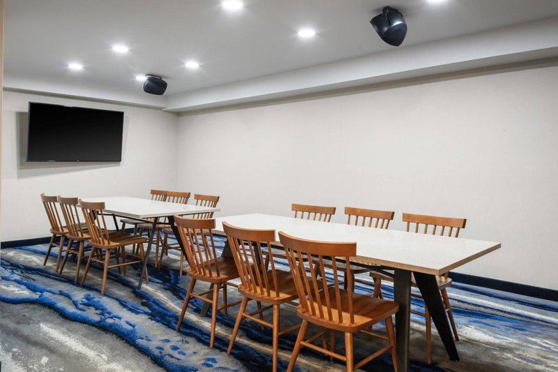 Fairfield Inn & Suites Springfield Enfield, Springfield, United States