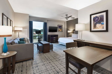 Homewood Suites by Hilton Pittsburgh Downtown, Pittsburgh, United States