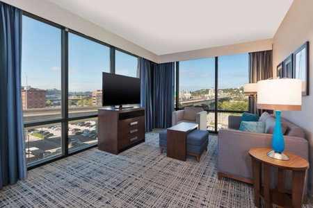 Homewood Suites by Hilton Pittsburgh Downtown, Pittsburgh, United States