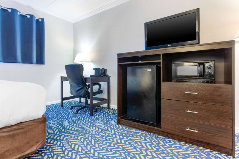 Econo Lodge Hicksville - Long Island, Hicksville, United States