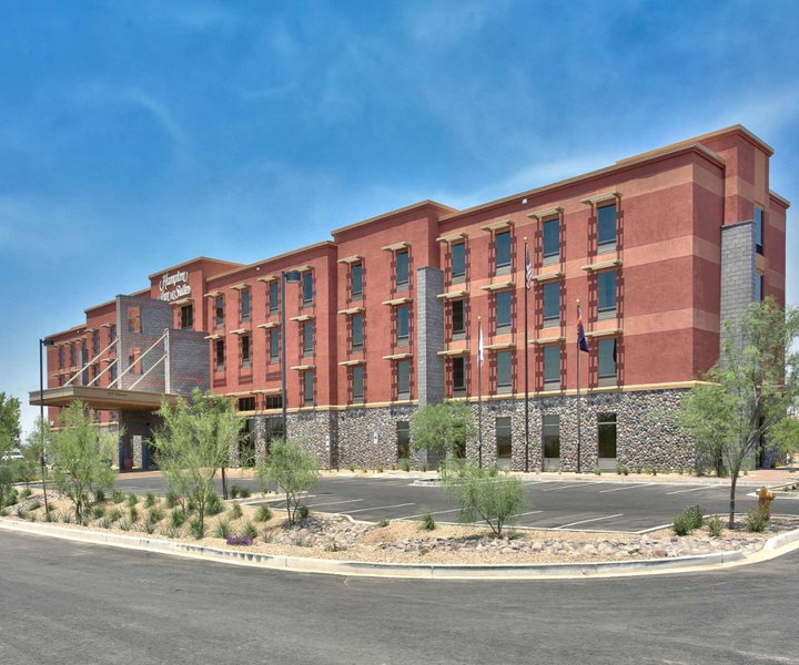 Hampton Inn & Suites Scottsdale at Talking Stick, Scottsdale, United States