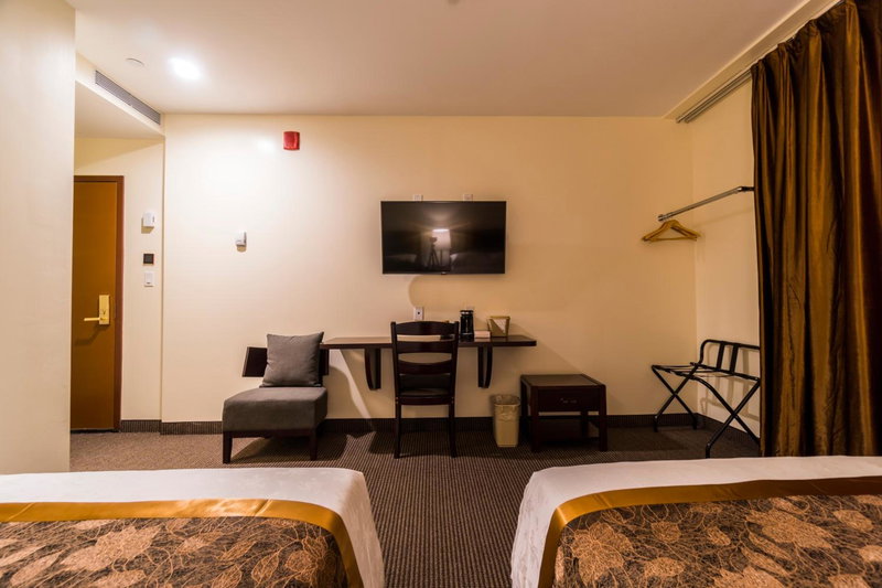 John Hotel, Queens, United States