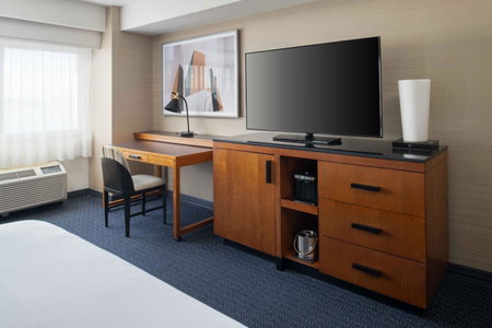 DoubleTree by Hilton San Francisco Airport, Burlingame, United States