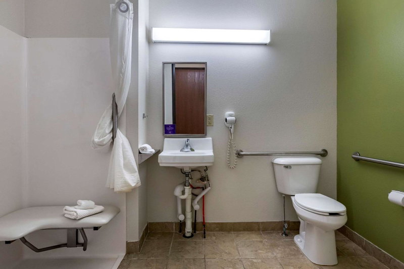 Sleep Inn & Suites Kalamazoo Southwest, Kalamazoo, United States
