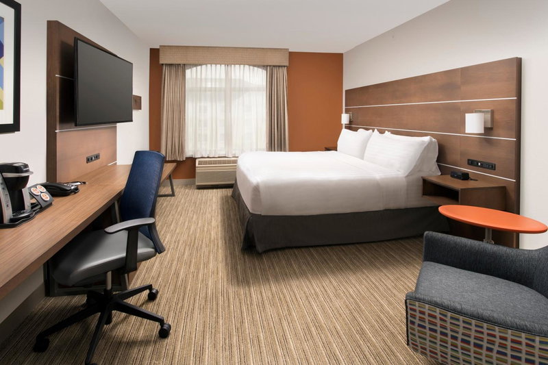Holiday Inn Express & Suites Baltimore - BWI Airport North by IHG, Linthicum Heights, United States