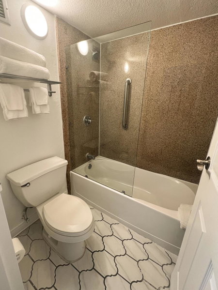 Baymont by Wyndham Orlando North Millenia, Orlando, United States