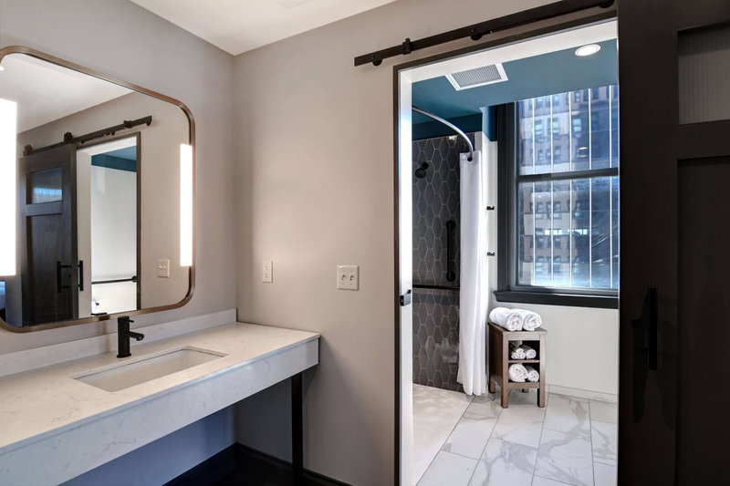 Courtyard by Marriott Cincinnati Downtown, Cincinnati, United States