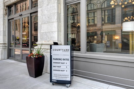 Courtyard by Marriott Cincinnati Downtown, Cincinnati, United States