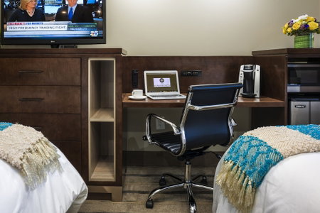 The Kenilworth Hotel - Airport West, Kenilworth, United States