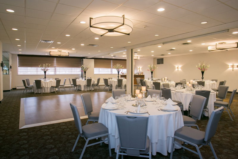 The Kenilworth Hotel - Airport West, Kenilworth, United States