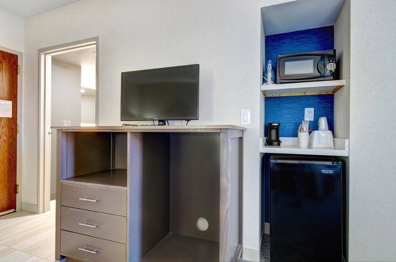 Holiday Inn Express & Suites Phoenix - Tempe by IHG, Tempe, United States