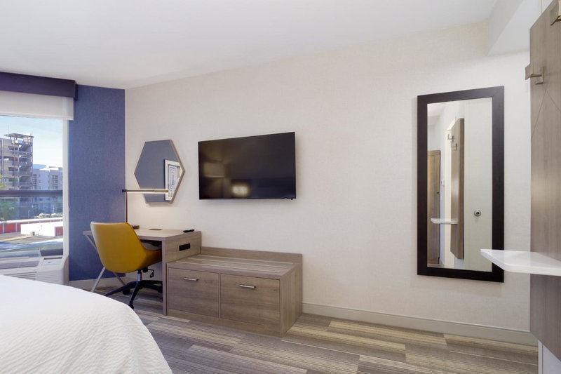 Holiday Inn Express & Suites Phoenix - Tempe by IHG, Tempe, United States