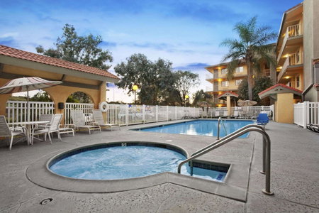 Days Inn by Wyndham Buena Park Anaheim, Buena Park, United States