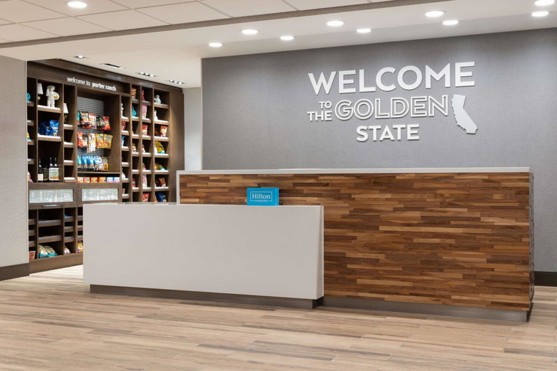 Hampton Inn & Suites Porter Ranch Los Angeles, Deer Lake Highlands, United States