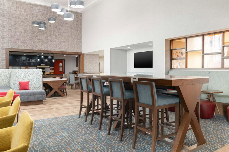 Hampton Inn & Suites Porter Ranch Los Angeles, Deer Lake Highlands, United States