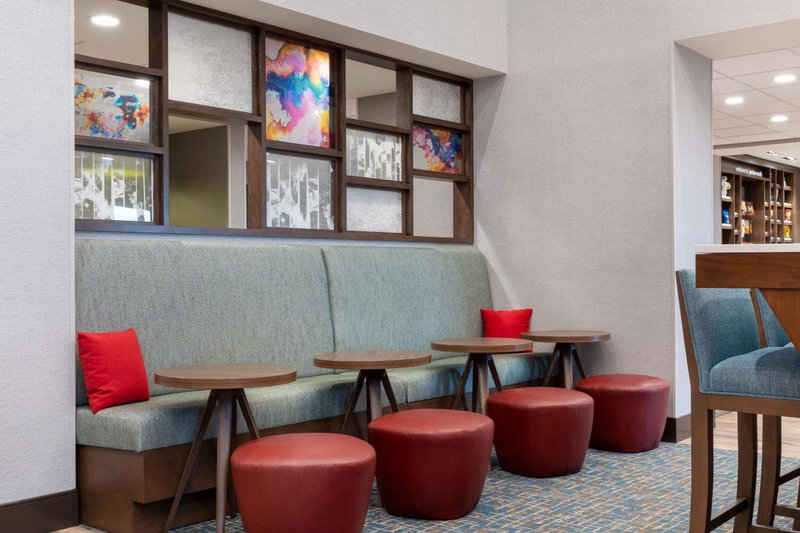 Hampton Inn & Suites Porter Ranch Los Angeles, Deer Lake Highlands, United States