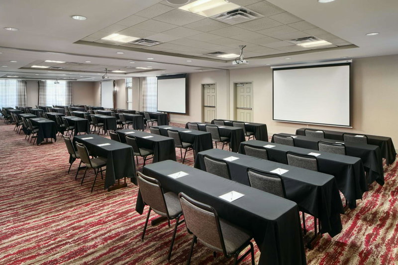Hilton Garden Inn Schaumburg, Schaumburg, Estados Unidos