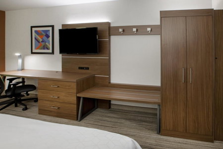Holiday Inn Express & Suites - Glendale Downtown, Glendale, United States