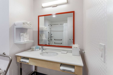 Hampton Inn Oakland Downtown-City Center, Oakland, United States