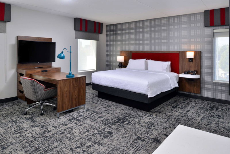 Hampton Inn & Suites Greensboro Downtown, Nc, Greensboro, United States