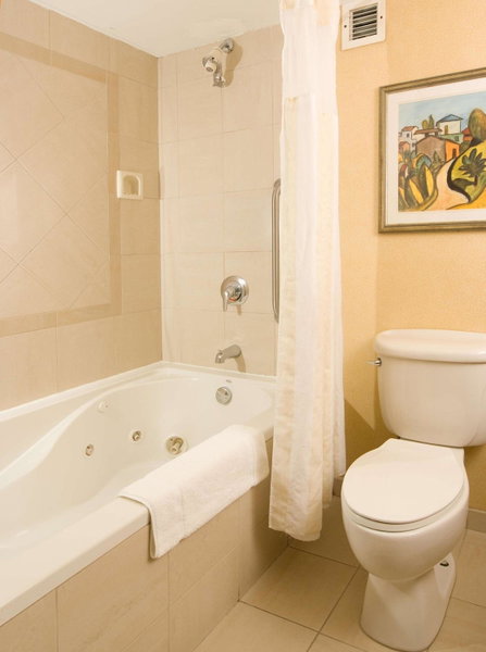 Hilton Garden Inn Atlanta Airport/Millenium Center, Atlanta, United States