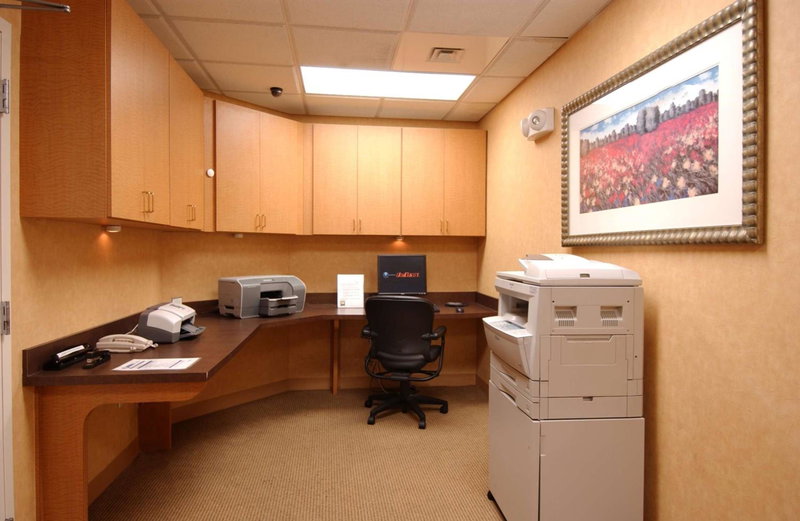 Hilton Garden Inn Atlanta Airport/Millenium Center, Atlanta, United States