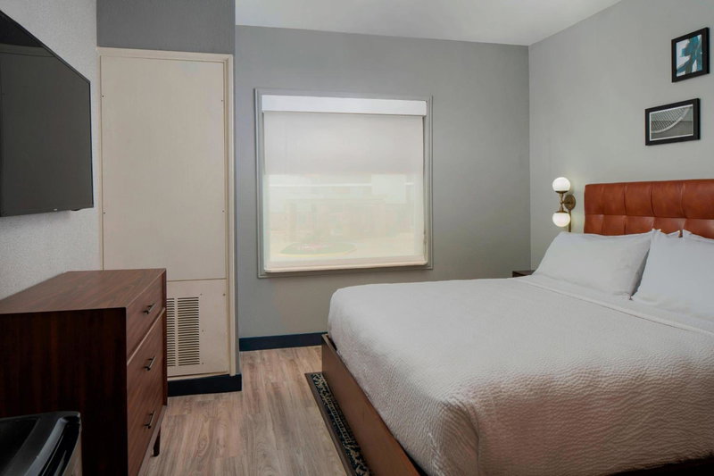Four Points by Sheraton Dallas Arlington Entertainment District, Arlington, United States