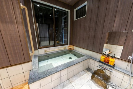 Atami Onsen Yamaki Ryokan, Atami, Japan