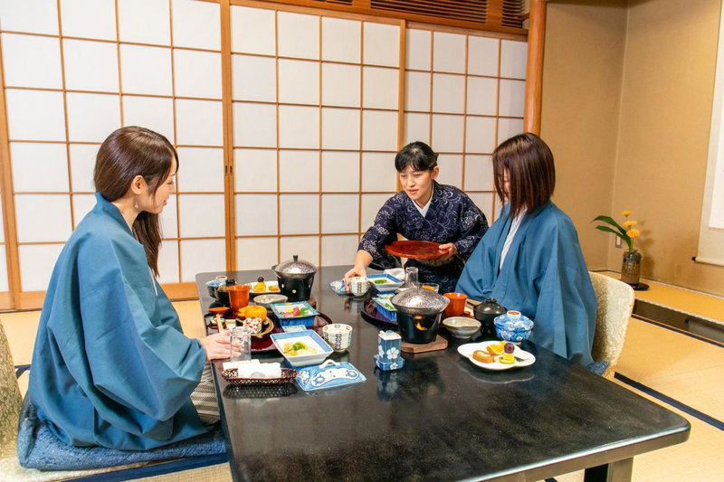 Atami Onsen Yamaki Ryokan, Atami, Japan