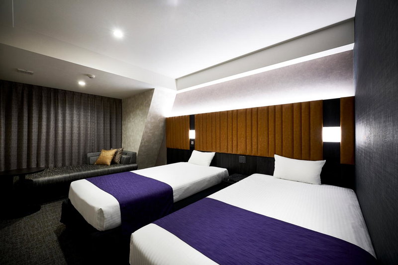 hotel MONday KYOTO MARUTAMACHI, Kyoto, Япония