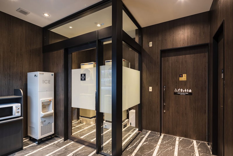 APA Hotel Nishifunabashi Ekimae, Funabashi, Япония