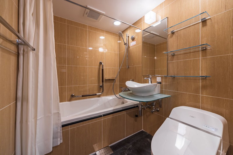 APA Hotel Nishifunabashi Ekimae, Funabashi, Япония
