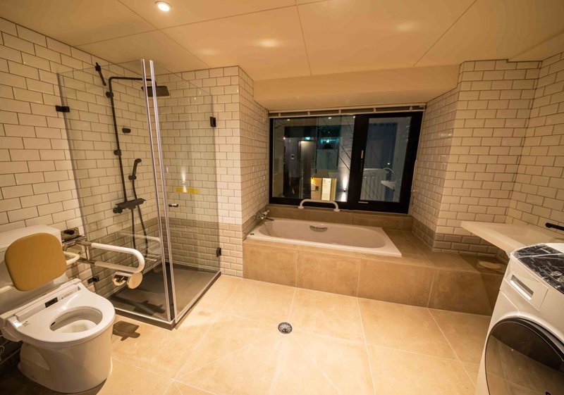 Hotel Brick, Naha, Japan