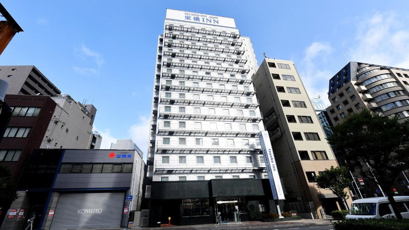 Toyoko Inn Kobe Sannomiya eki Shiyakusho Mae, Kobe, Japan