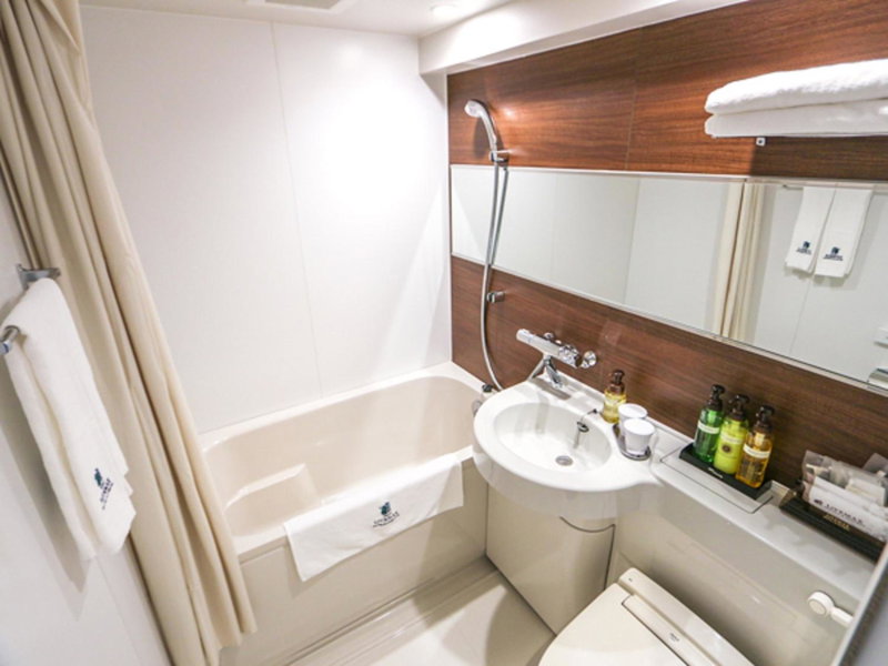 HOTEL LiVEMAX Tokyo Kanda-Ekimae, Tokyo, Япония