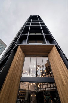 CINQS Hotel, Osaka, Japón