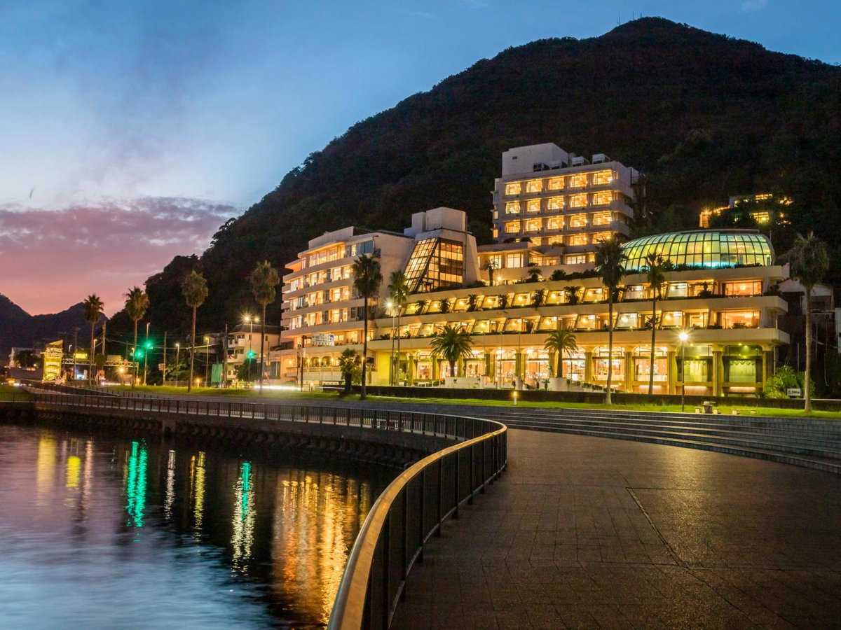 Kurofune Hotel, Япония