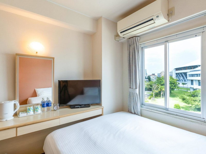 Hotel Park Stadium Naha, Naha, Япония
