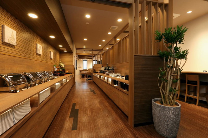 Hotel Route-Inn Toyohashi Ekimae, Toyohashi, Japón