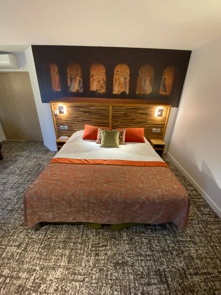 Logis - Le Christina, Bourges, Francia