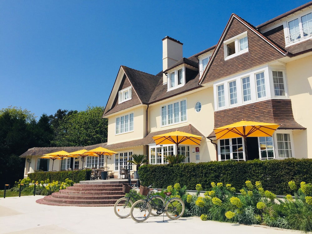 Le Manoir Hotel, France
