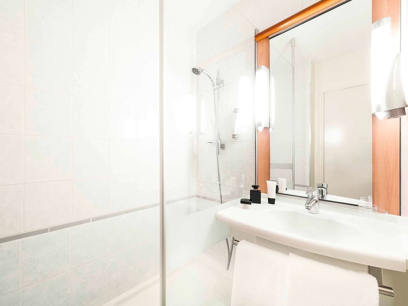ibis Chatellerault, Chatellerault, France